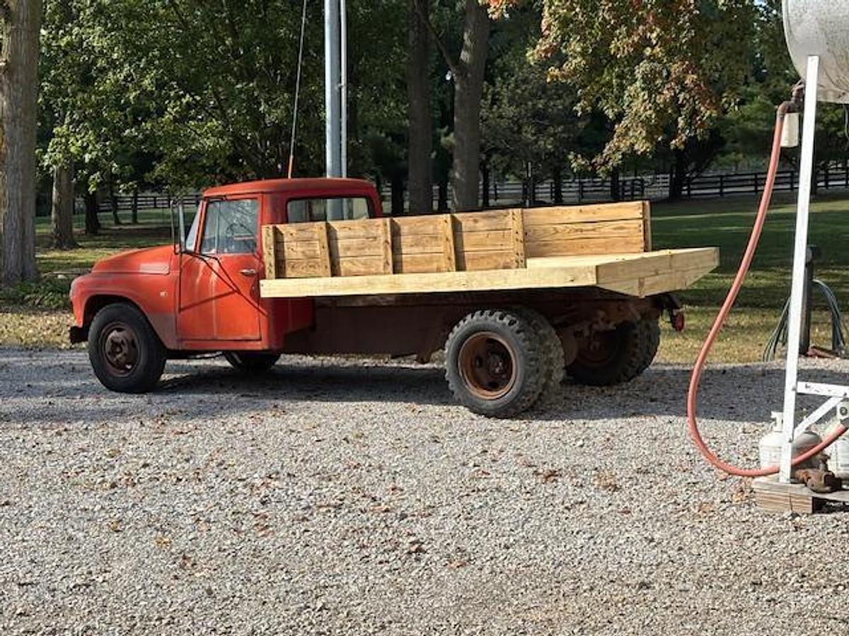 Used 1965 International D1500