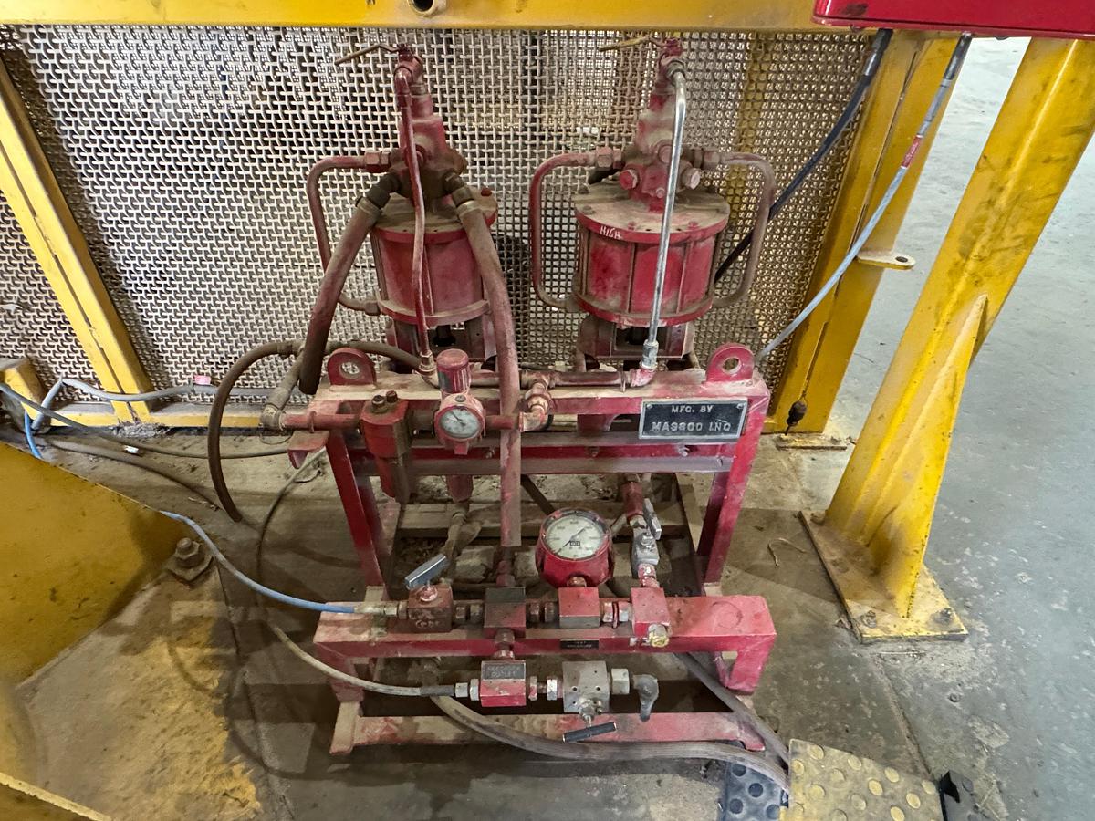 Used Massco Test Closing Unit