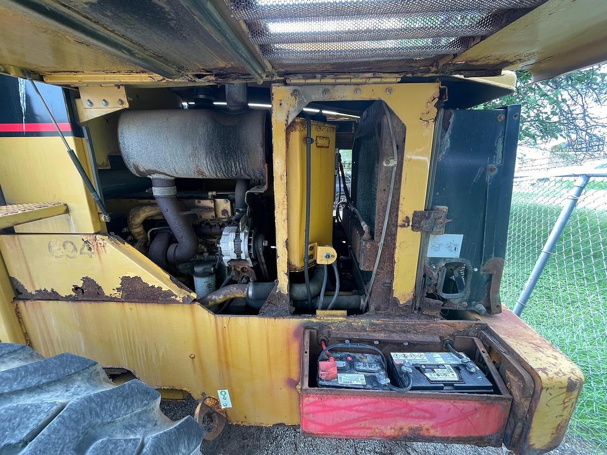 Used 2002 Caterpillar IT28G Wheel Loader