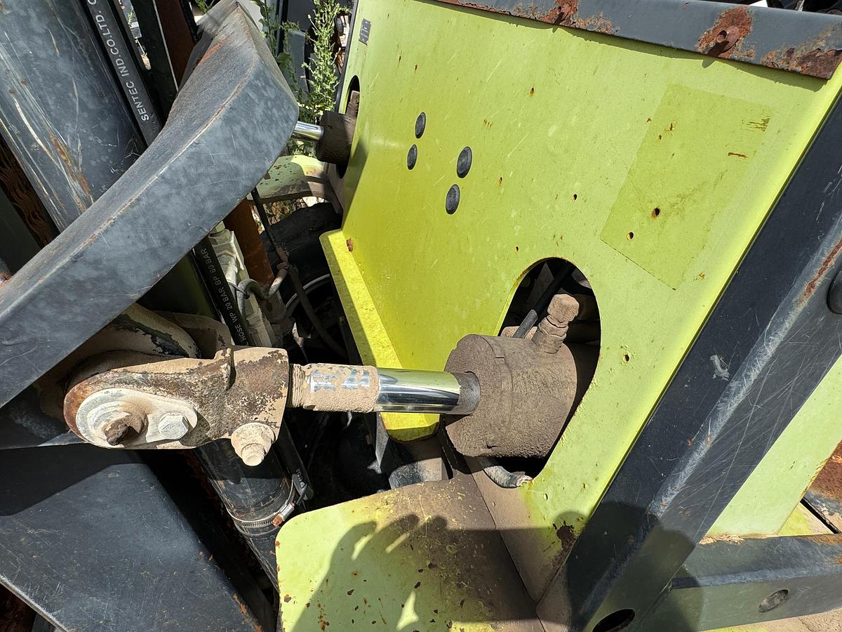 Used Clark CMP 40D Forklift