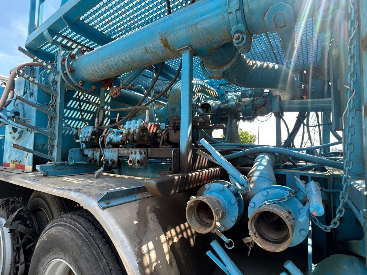 Used 2005 FRAC BLENDER TRAILER