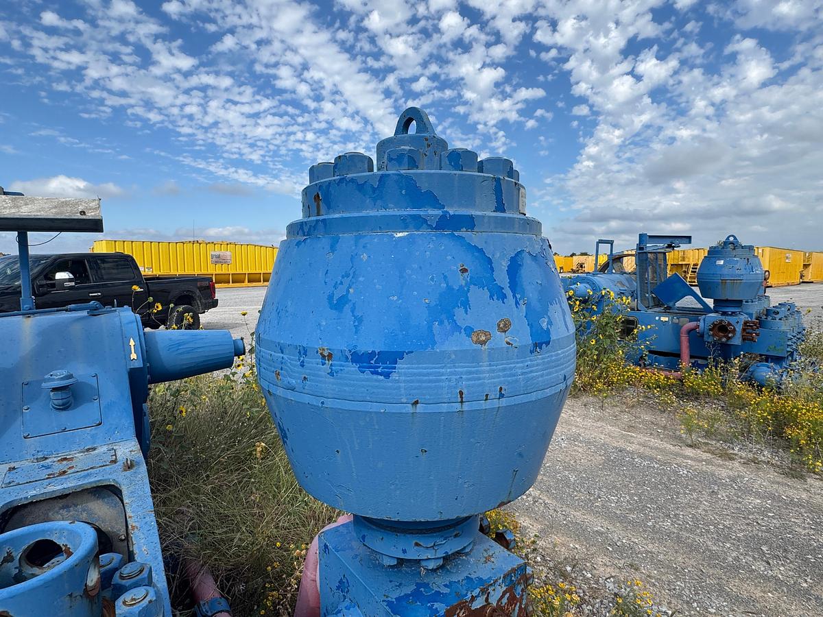 Used National Oilwell 9P-100 Triplex Mud Pump