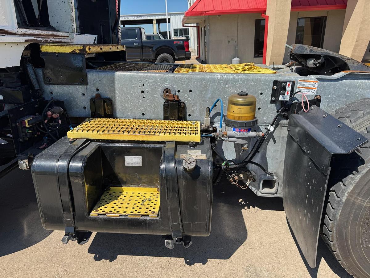 Used 2019 Autocar 4x2 Spotter Truck