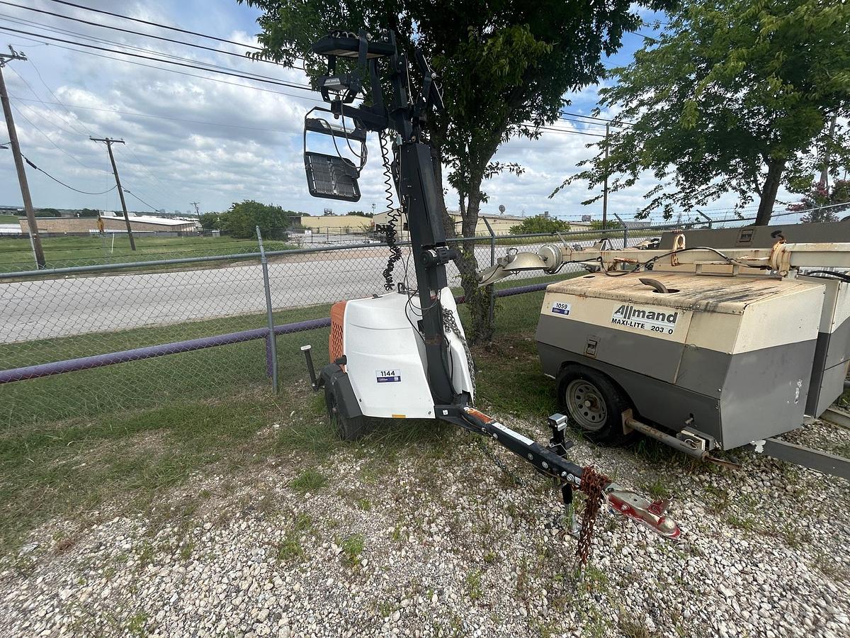 Used 2018 Generac MLT6SMD 6KW S/A Bumper Pull LED Light Tower