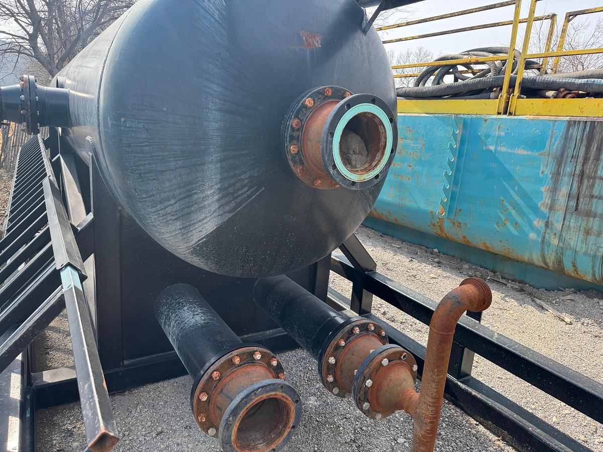 Used 48'' x 22" Mud/Gas Separator