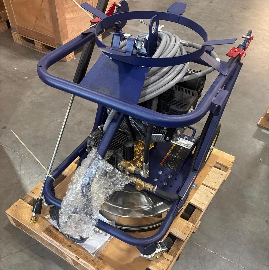 Used Makinex DPW-2500 Pressure Washer - BRAND NEW!