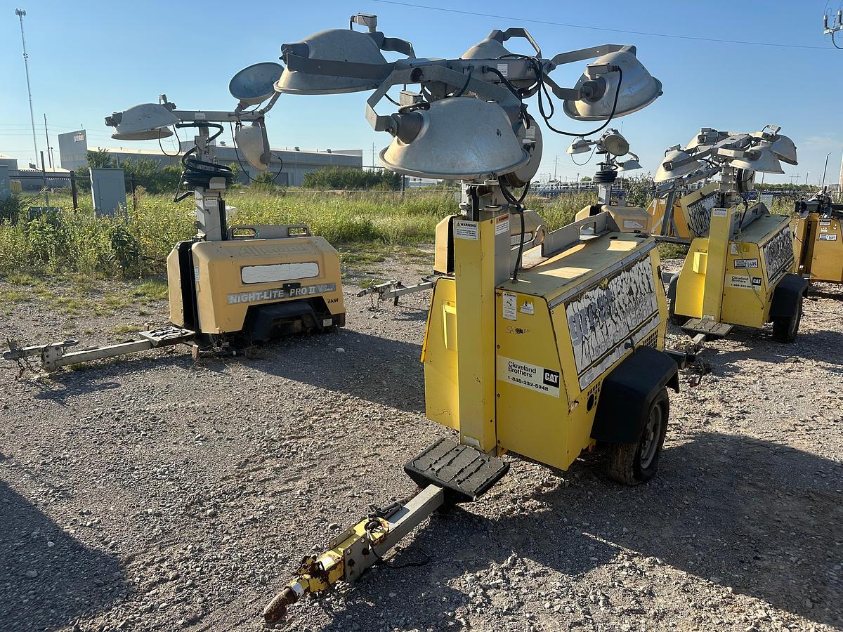 Used Allmand Night-Lite Pro-v 8kw Light Plant with Cat Engine Inoperable