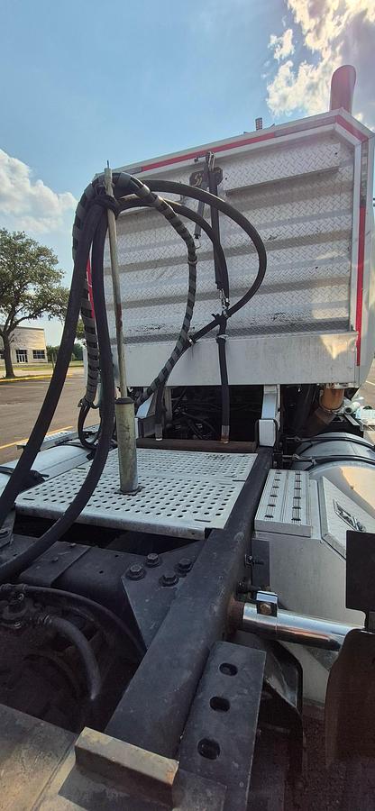 Used 2015 International Truck