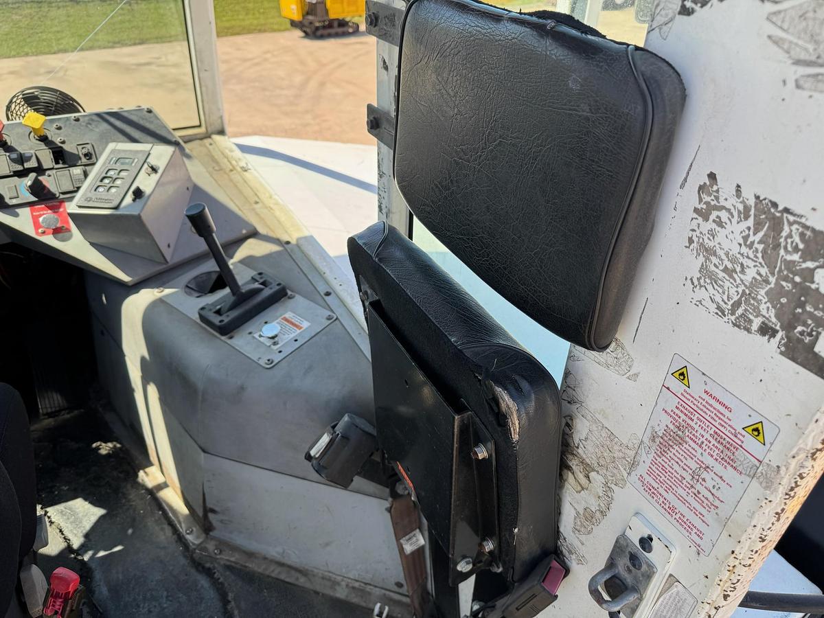 Used 2019 Autocar 4x2 Spotter Truck