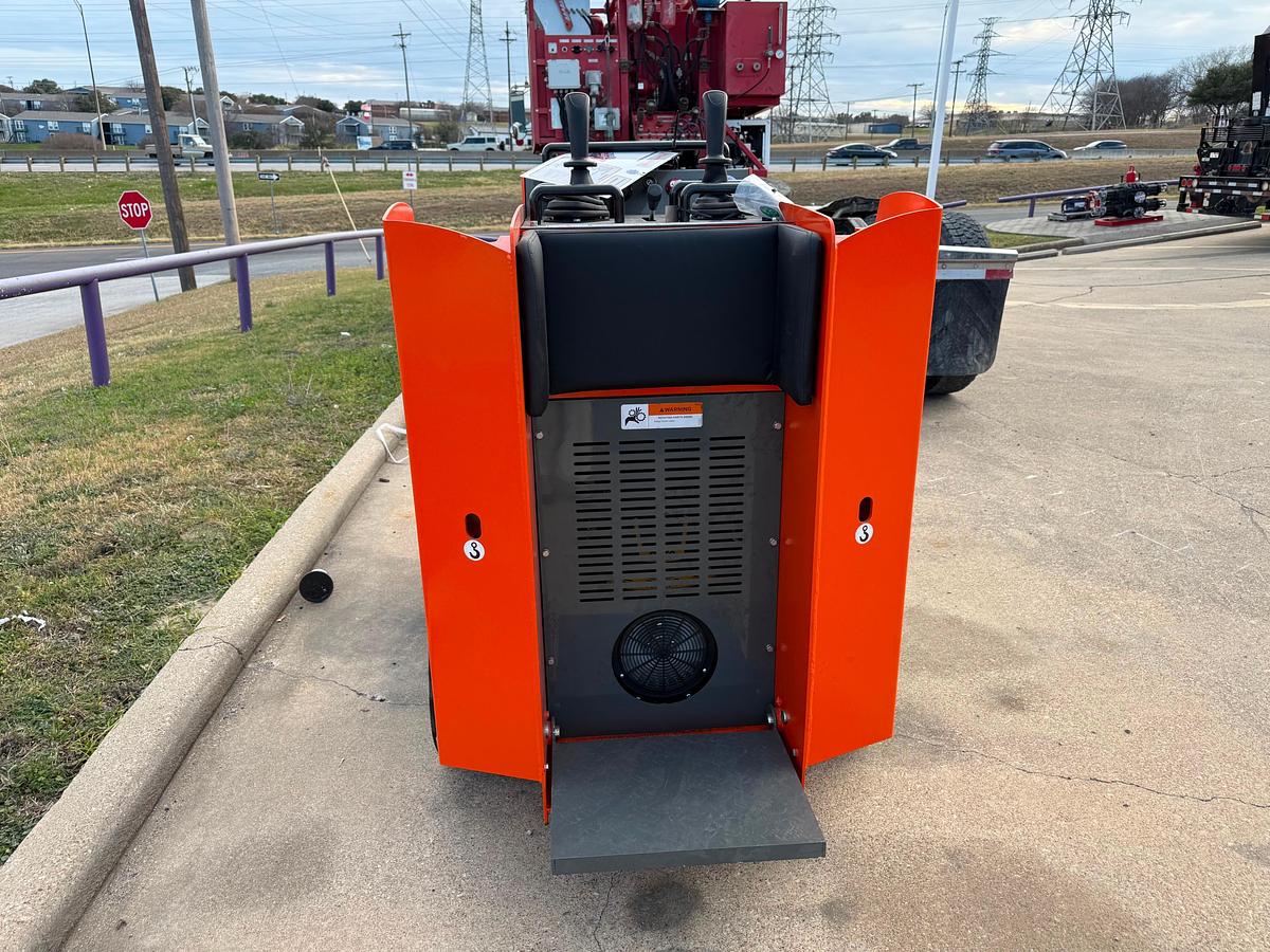 Used Hurricane Mini Skid Steer - BRAND NEW!