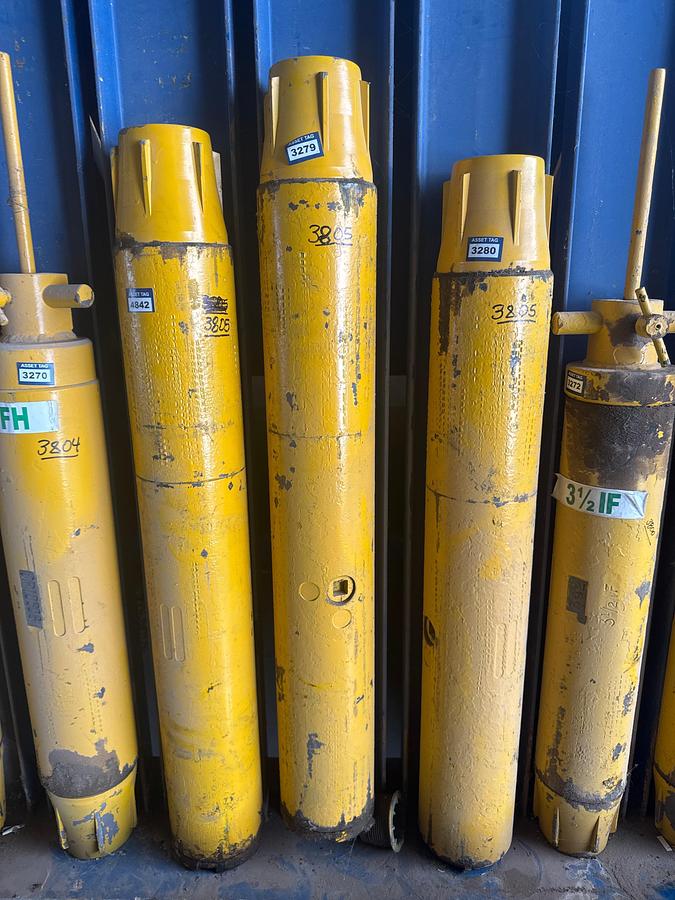Used (10) Hydraulic Cylinders / Actuators  4'' FH Connection