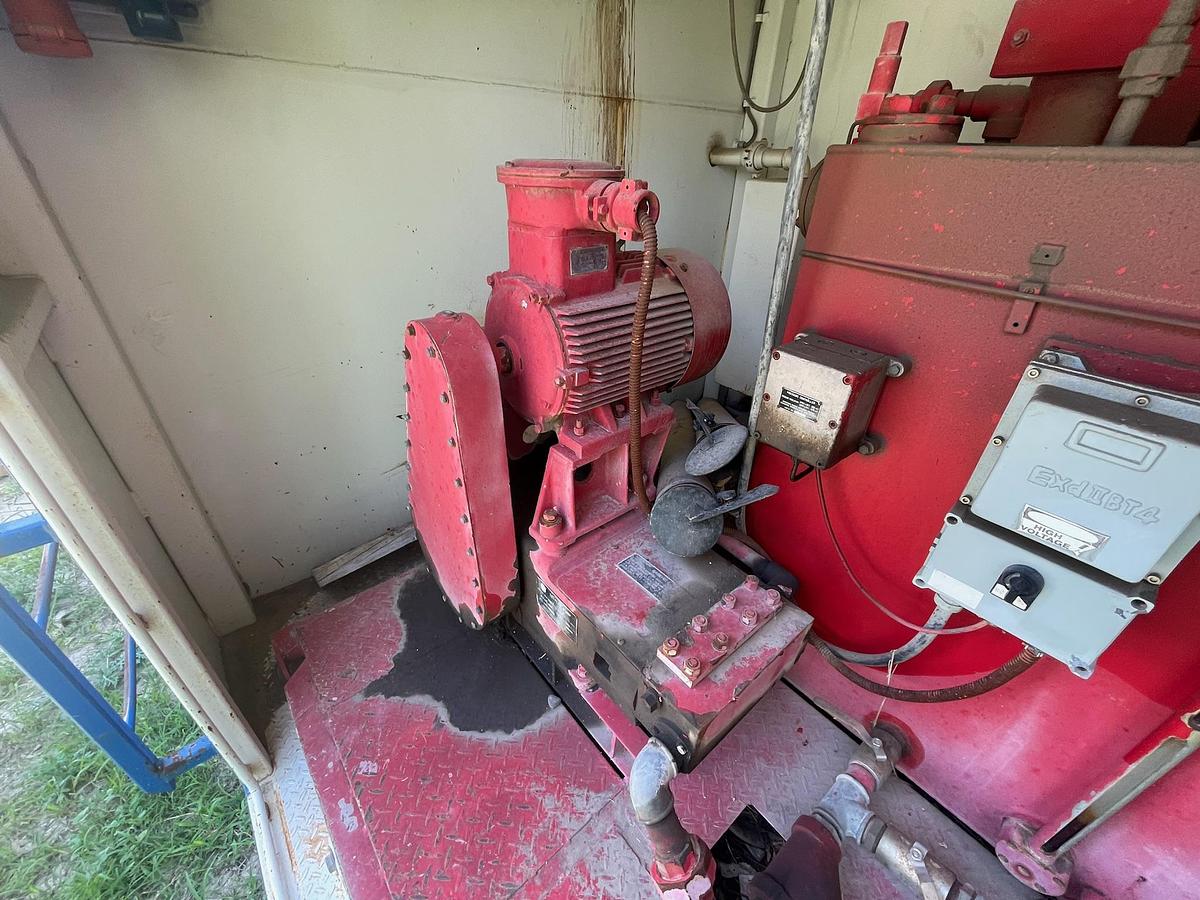 Used DS 320 4-Station Closing Unit