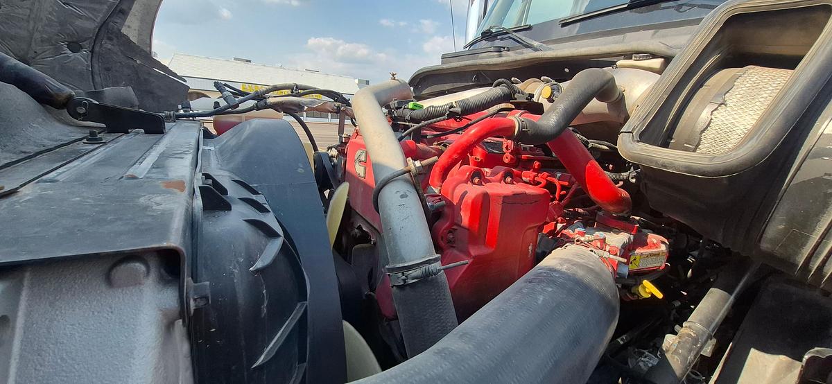 Used 2015 International Truck