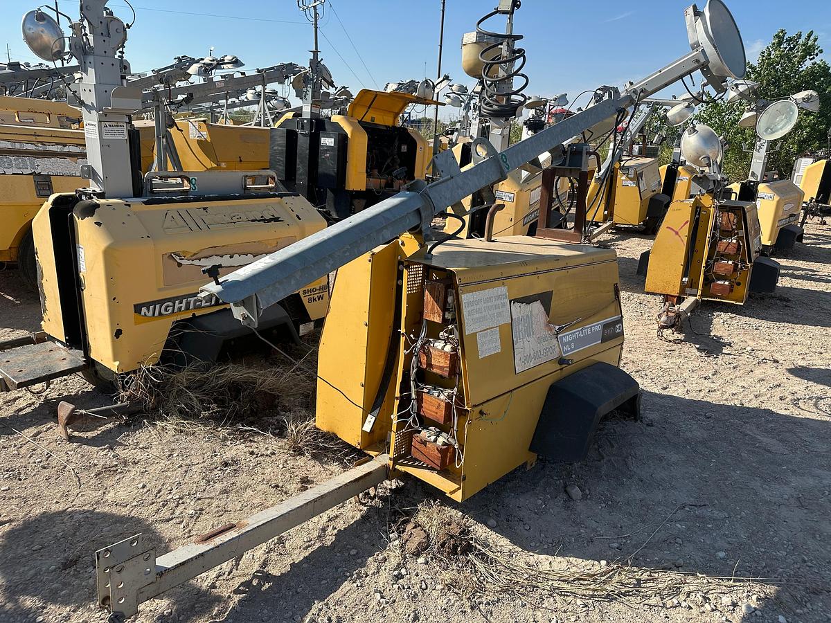Used Allmand Nightpro NL8 8kw Light Plant with CAT Engine
