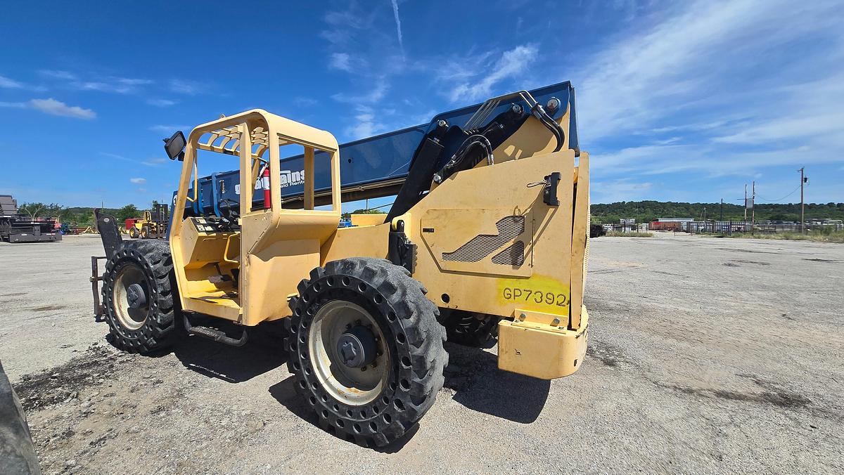 Used 2011 Skytrak 10042 Telehandler