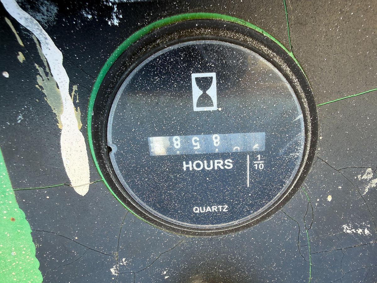 Used 1998 Genie S-60 Man Lift