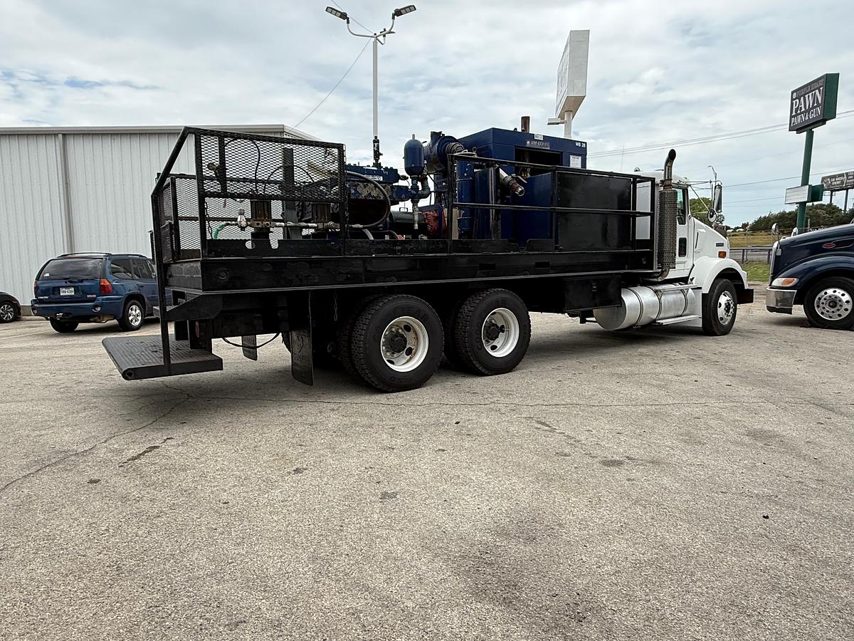 Used 2005 Kenworth T800 Pump Truck - Gardner Denver / OPI 10K Triplex Pump - Fully Functional!
