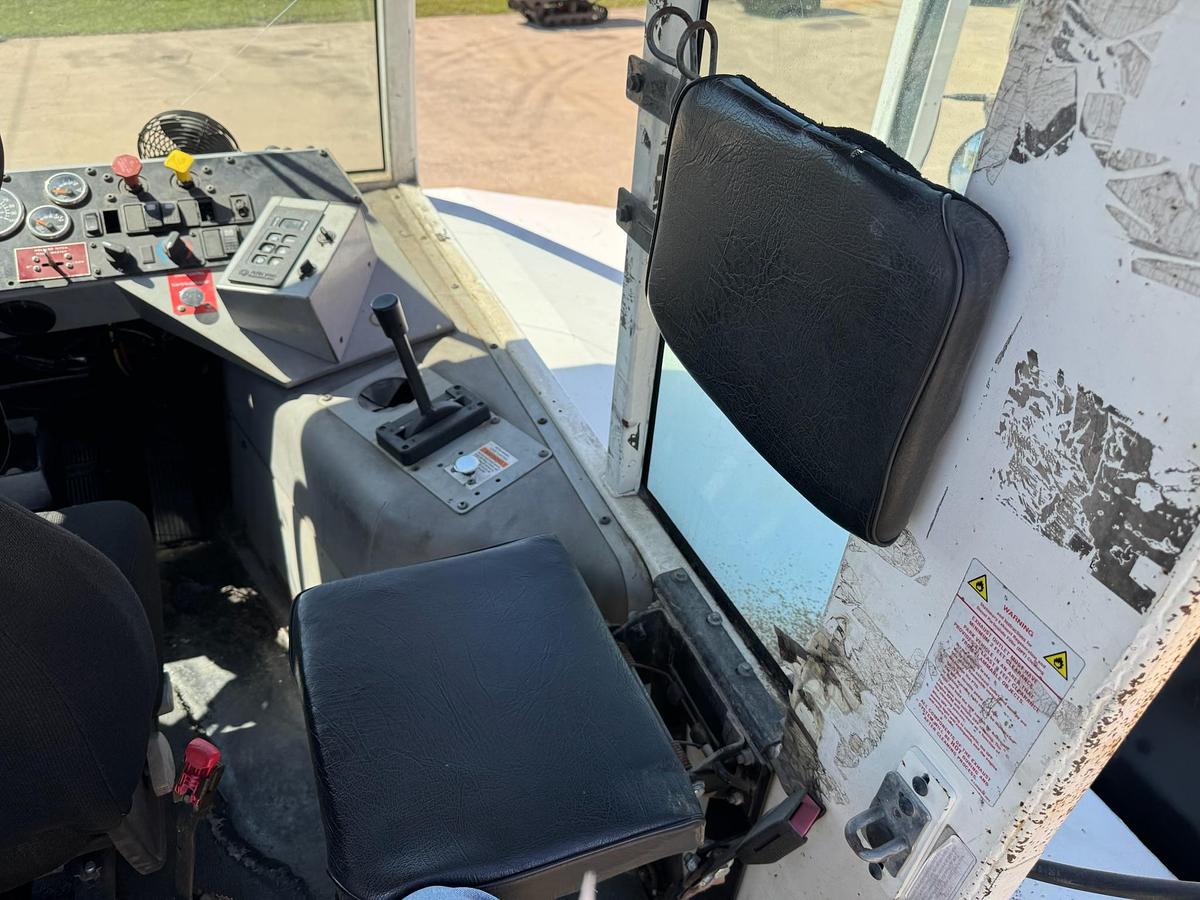 Used 2019 Autocar 4x2 Spotter Truck