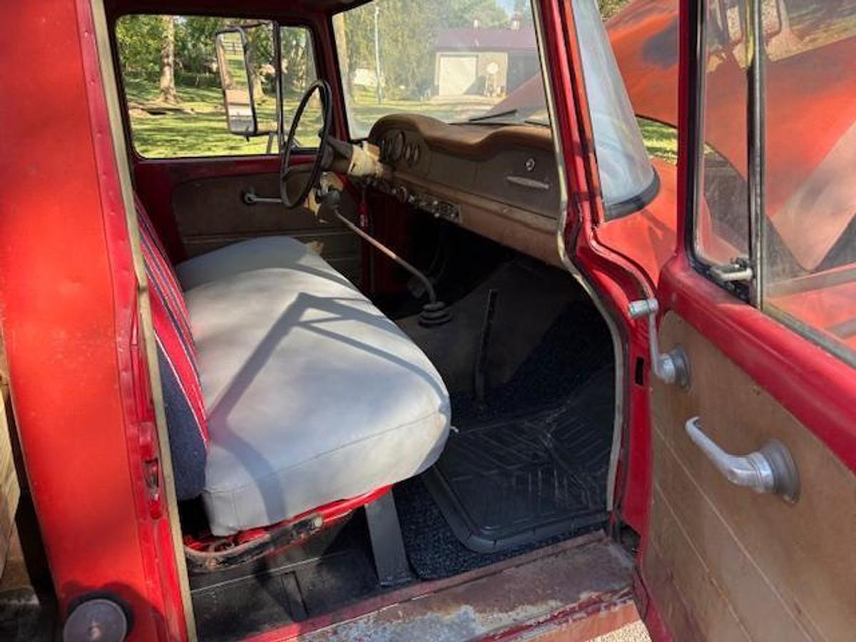 Used 1965 International D1500