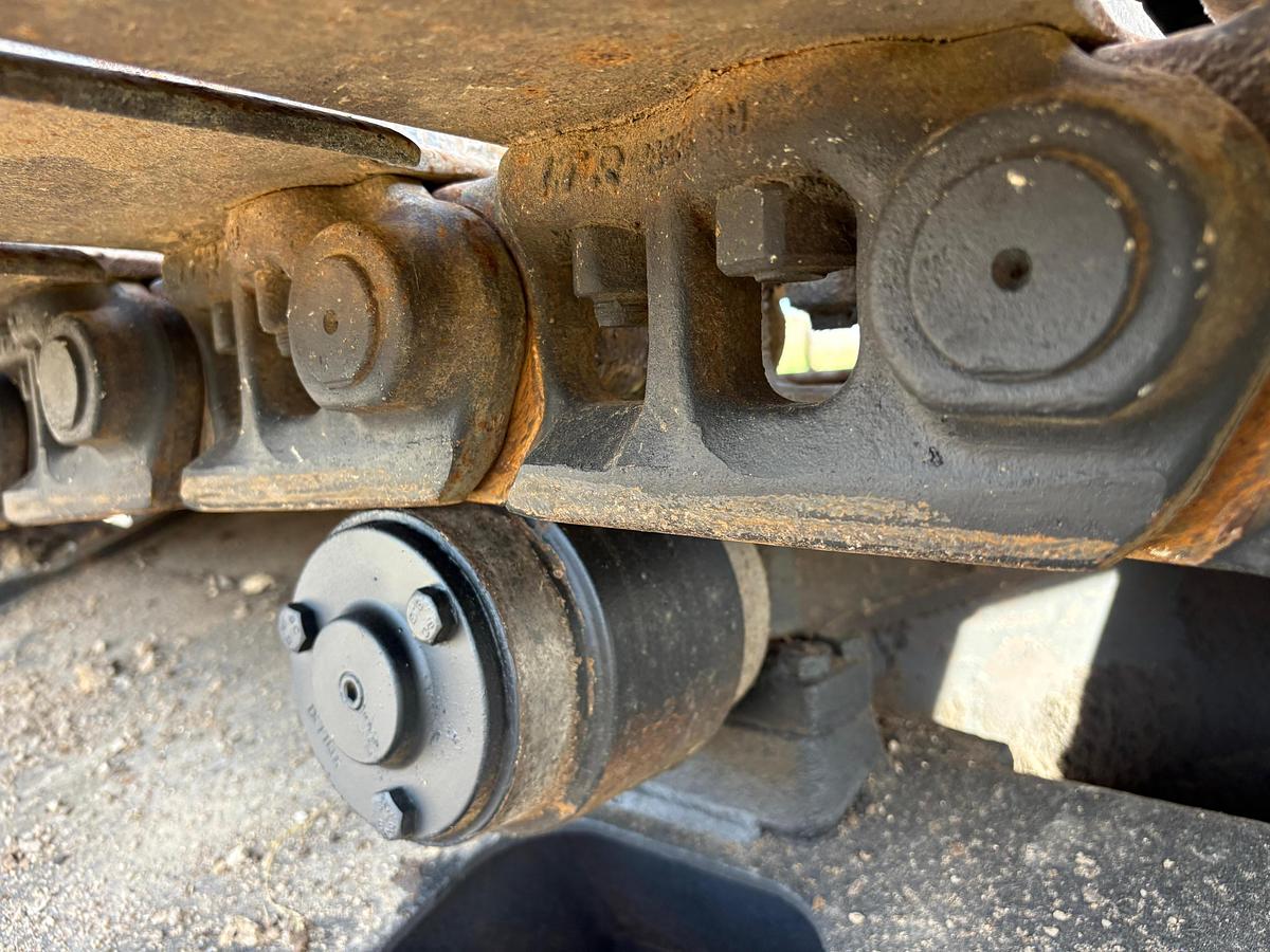 Used 2005 John Deere 200LC Excavator