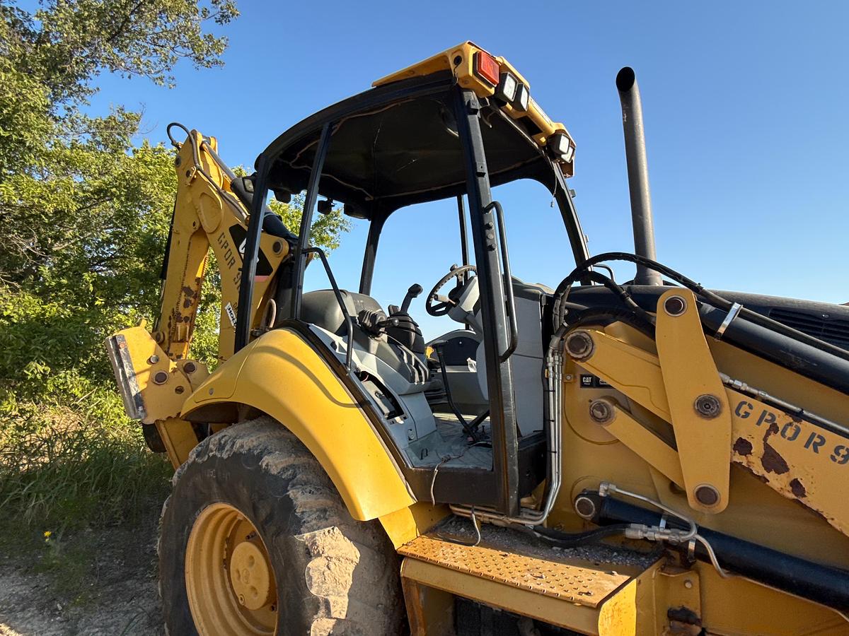 Used CAT 420E Backhoe with a CAT ACERT
