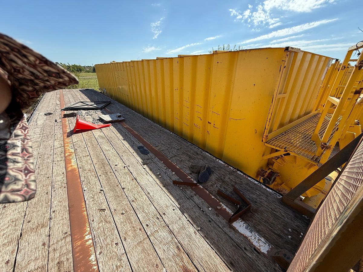 Used 2010 Bright Coop Flatbed Trailer