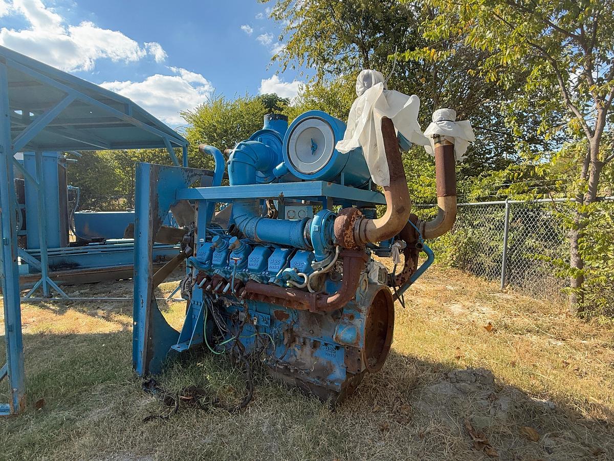 Used OPI 1000 Triplex Pump w/ Detroit Series 2000 Diesel Engine