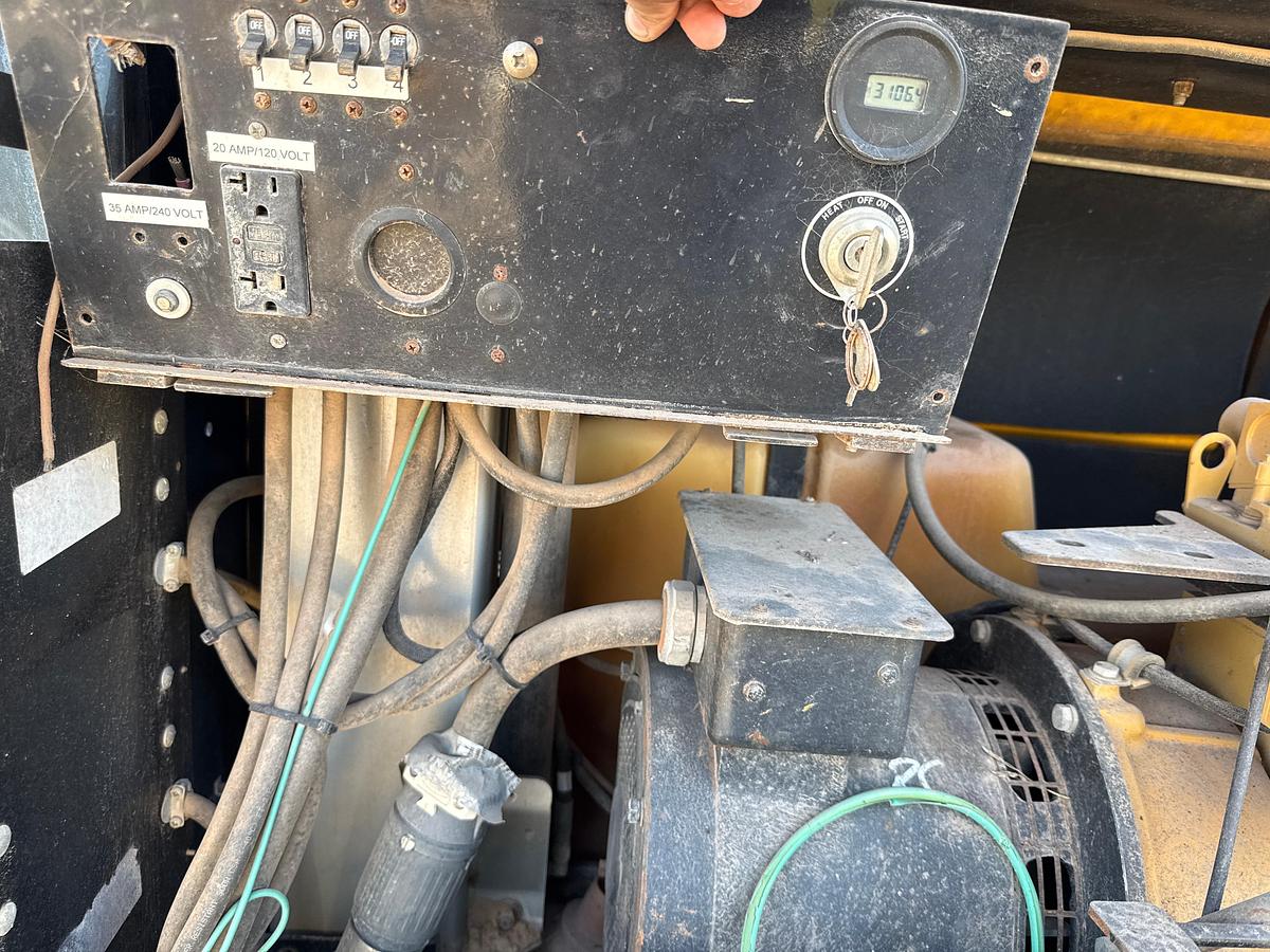 Used Allmand Nite Light Pro II V Series with a CAT Engine