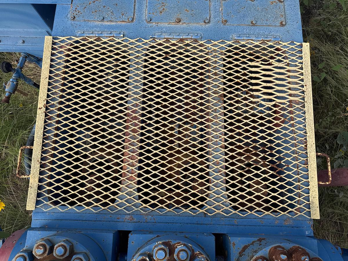 Used National Oilwell 9P-100 Triplex Mud Pump