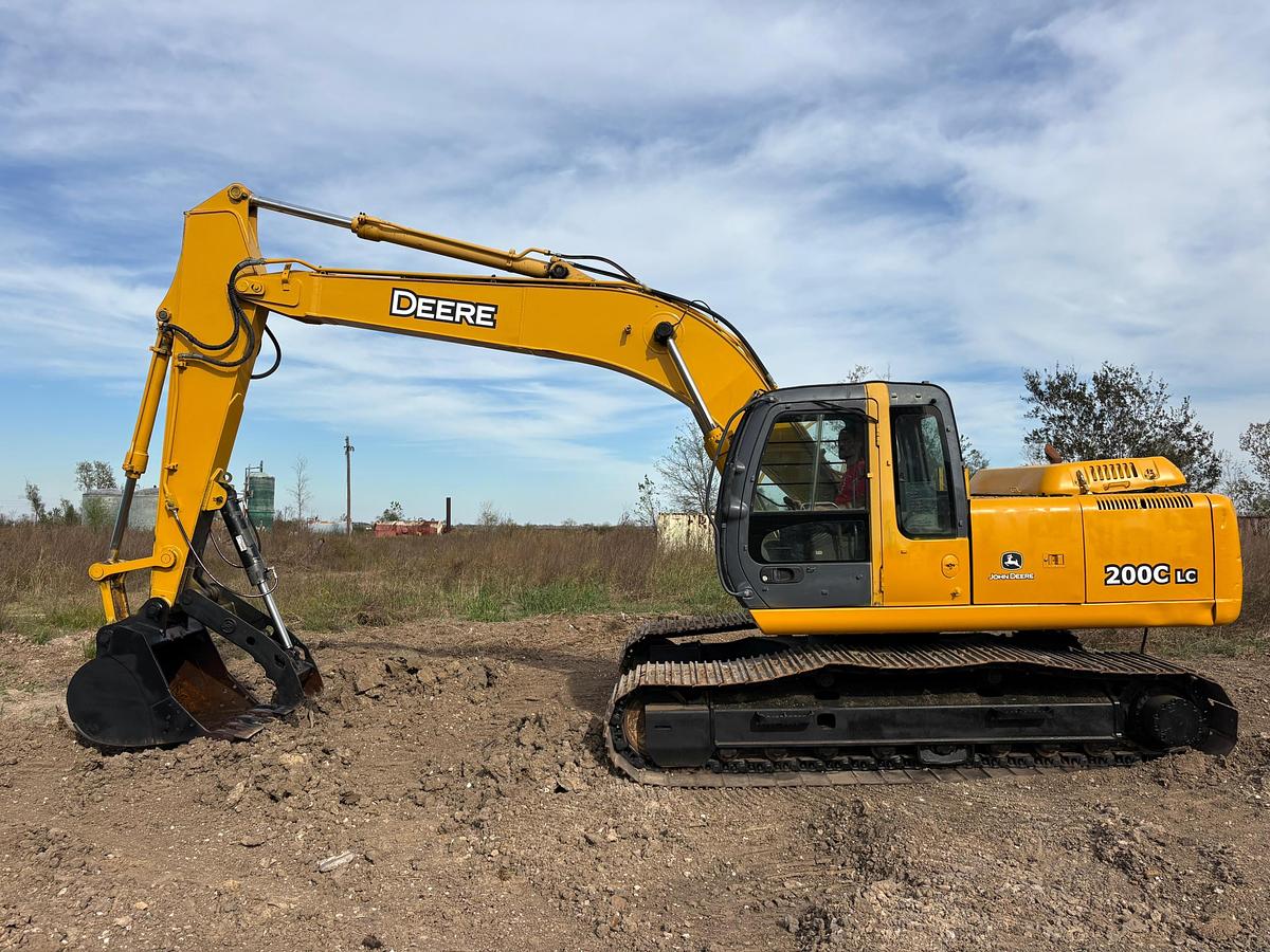 Used 2005 John Deere 200LC Excavator