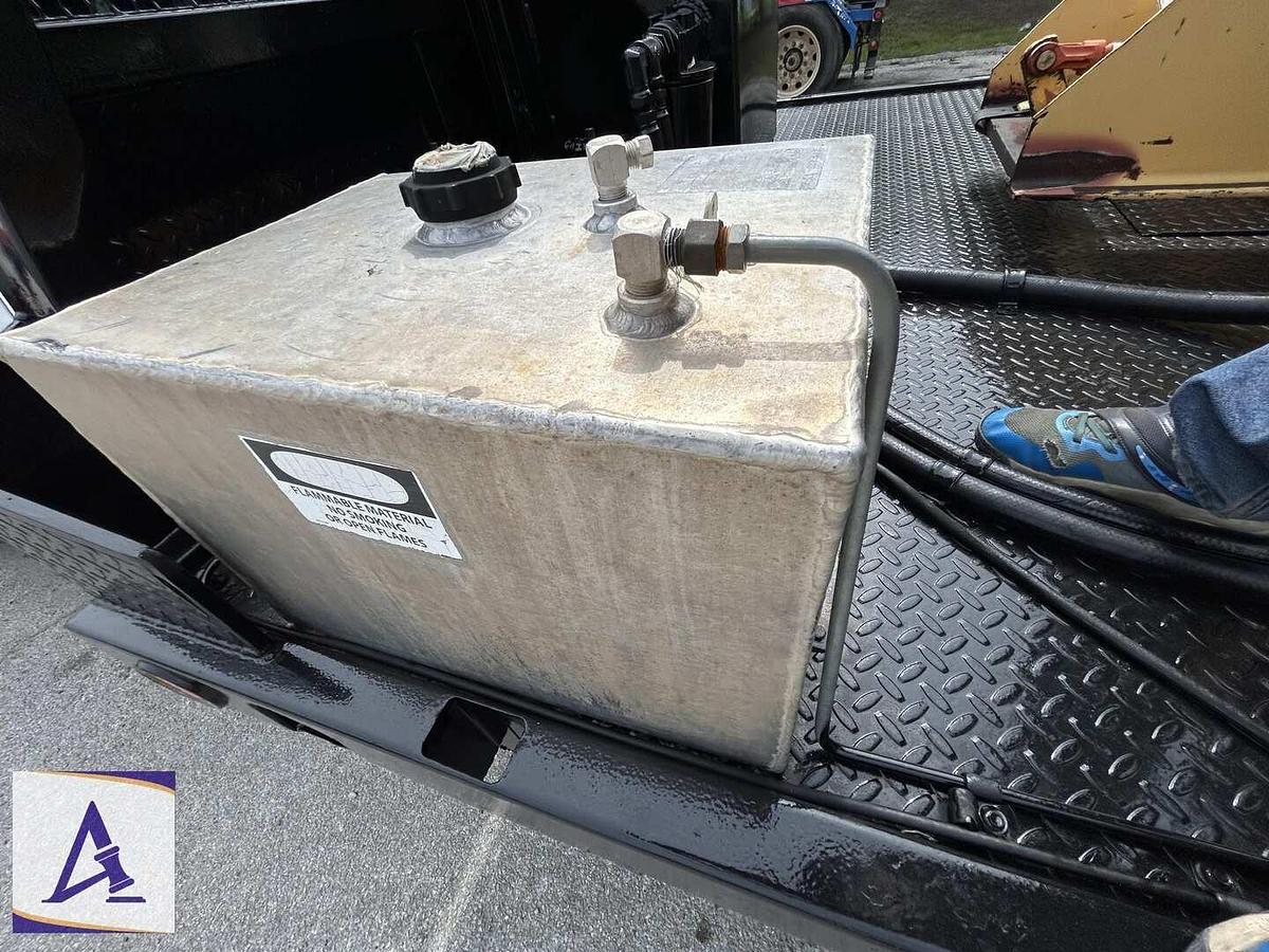 Used 2013 GMC 3500HD Crew Cab Flatbed Bed