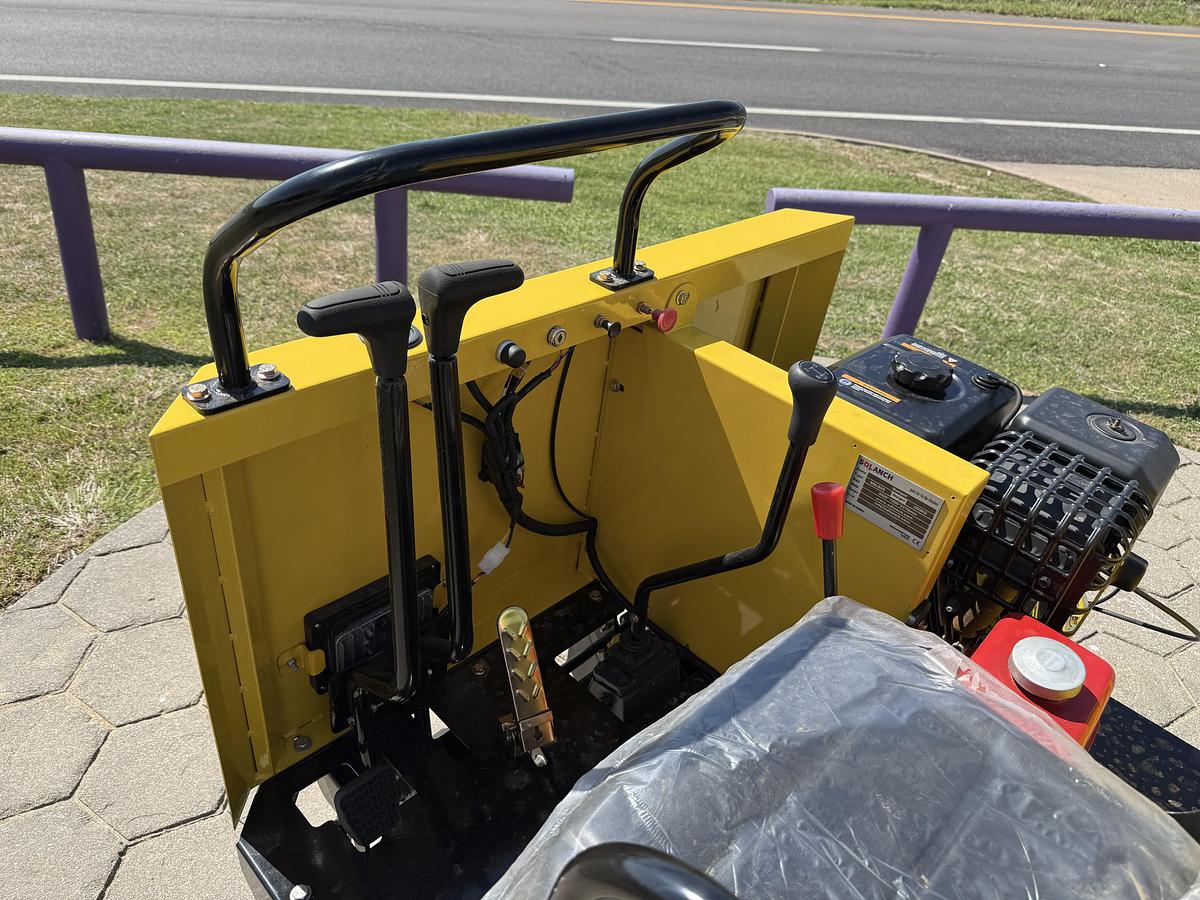 Used 2026 Sdlanch SDLD25 Crawler Dumper - BRAND NEW!