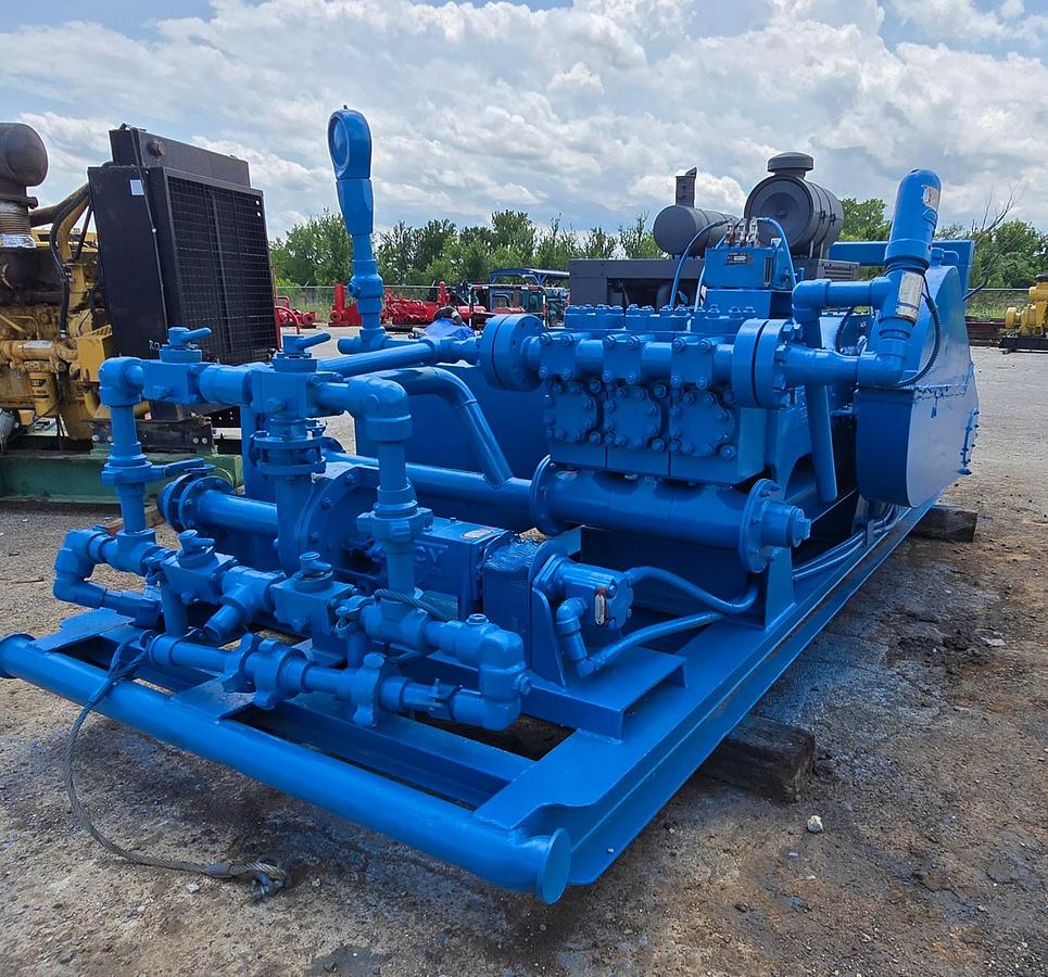 Used SMC T165 Triplex Pump Powered by Cummins 6.7