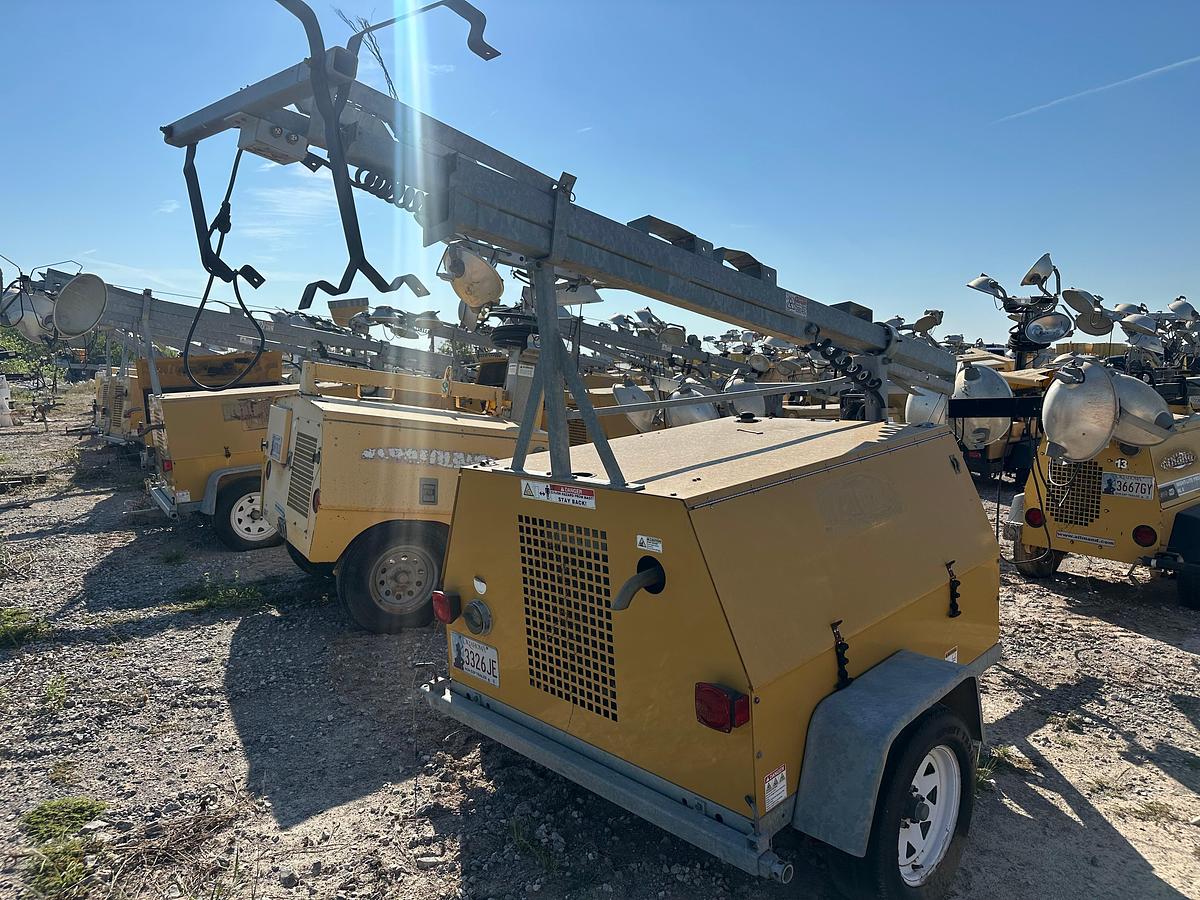 Used Warrner Power System Light Plant, Inoperable, Cat Engine, Bad Tires.