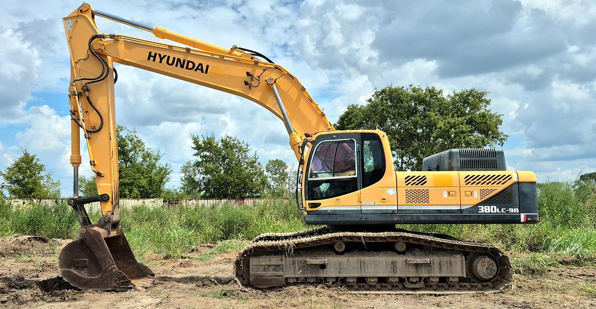 Used 2012 Hyndai 380 Excavator