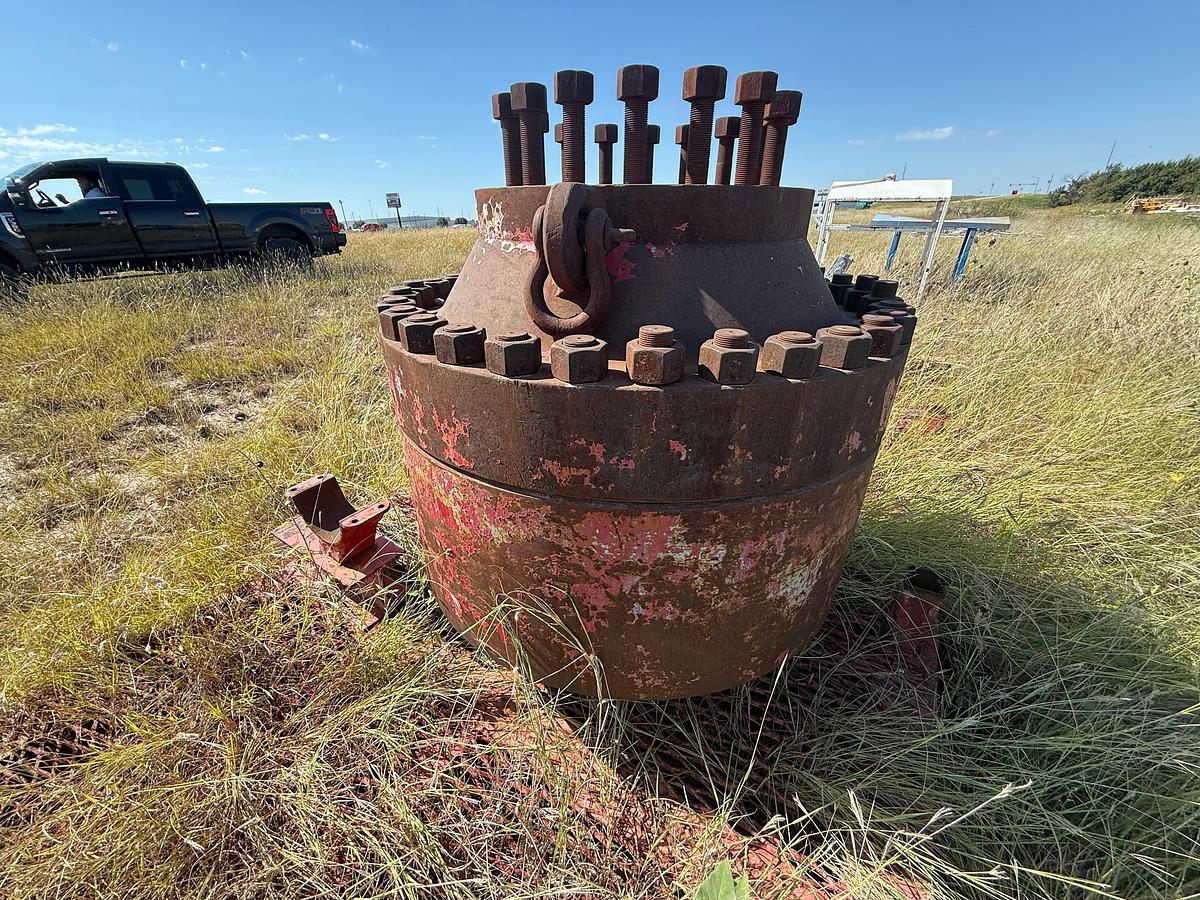 Used 13 5/8'' 10k Annular BOP