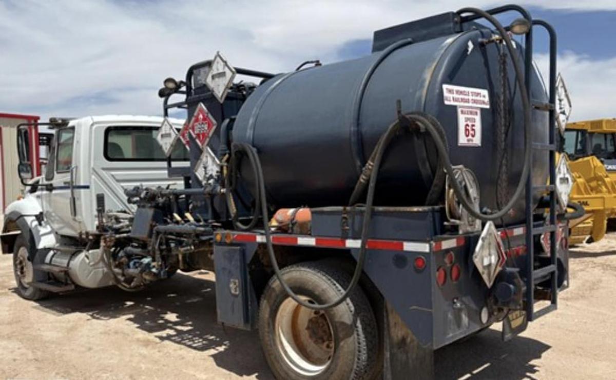 Used 2013 International Workstar 7400 Chemical Theater Truck