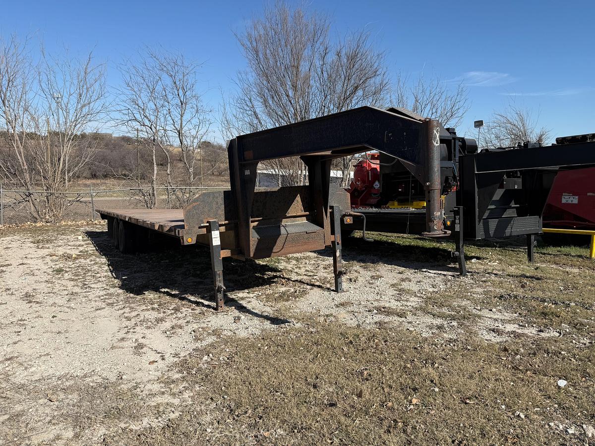 Used Shop-Built 32' GN Flatbed Trailer