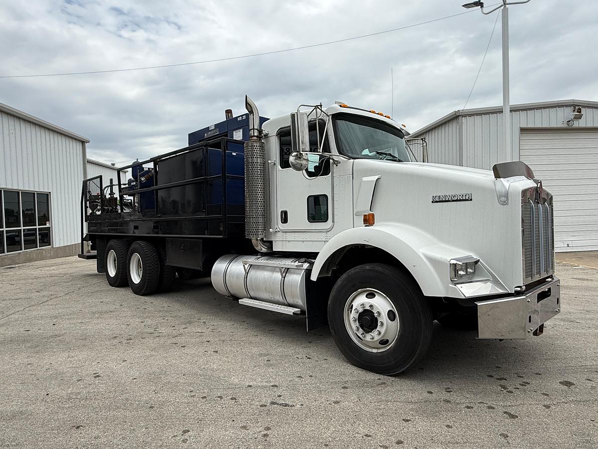 Used 2005 Kenworth T800 Pump Truck - Gardner Denver / OPI 10K Triplex Pump - Fully Functional!
