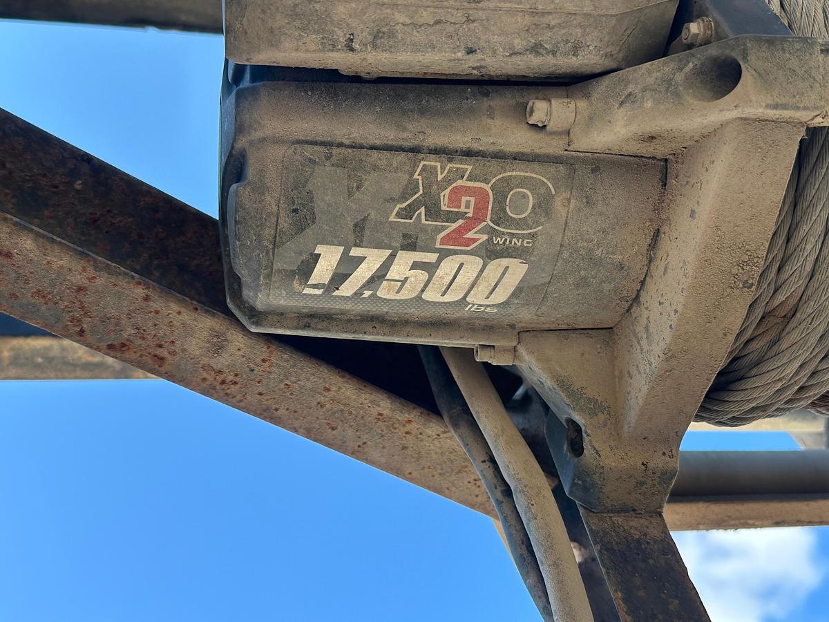 Used 2018 Texas Pride Trailer gooseneck trailer with 20 deck has tail roll and 17,500 lb Smitty Bilt win