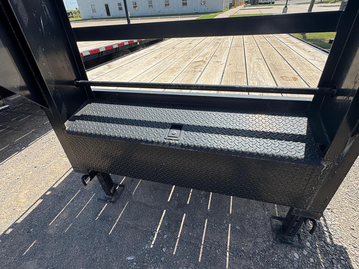 Used 2018 Texas Pride 20 Gooseneck Flatbed Trailer 14,000 lb GVWR