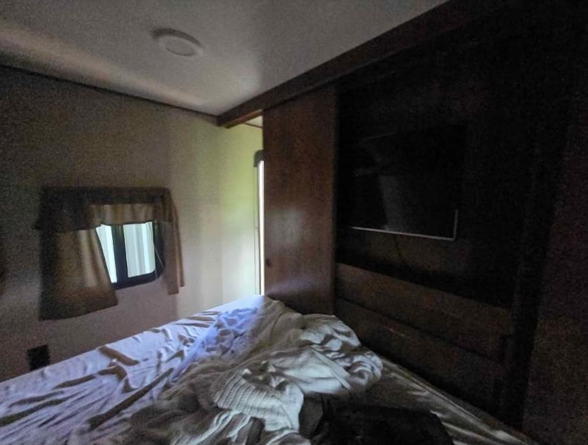 Used 2018 Longhorn Crossroads Bumper Pull Travel Trailer Bunkhouse