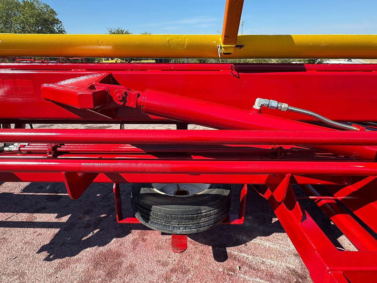 Used Vektor Gooseneck Hydraulic Pipe Handler Trailer