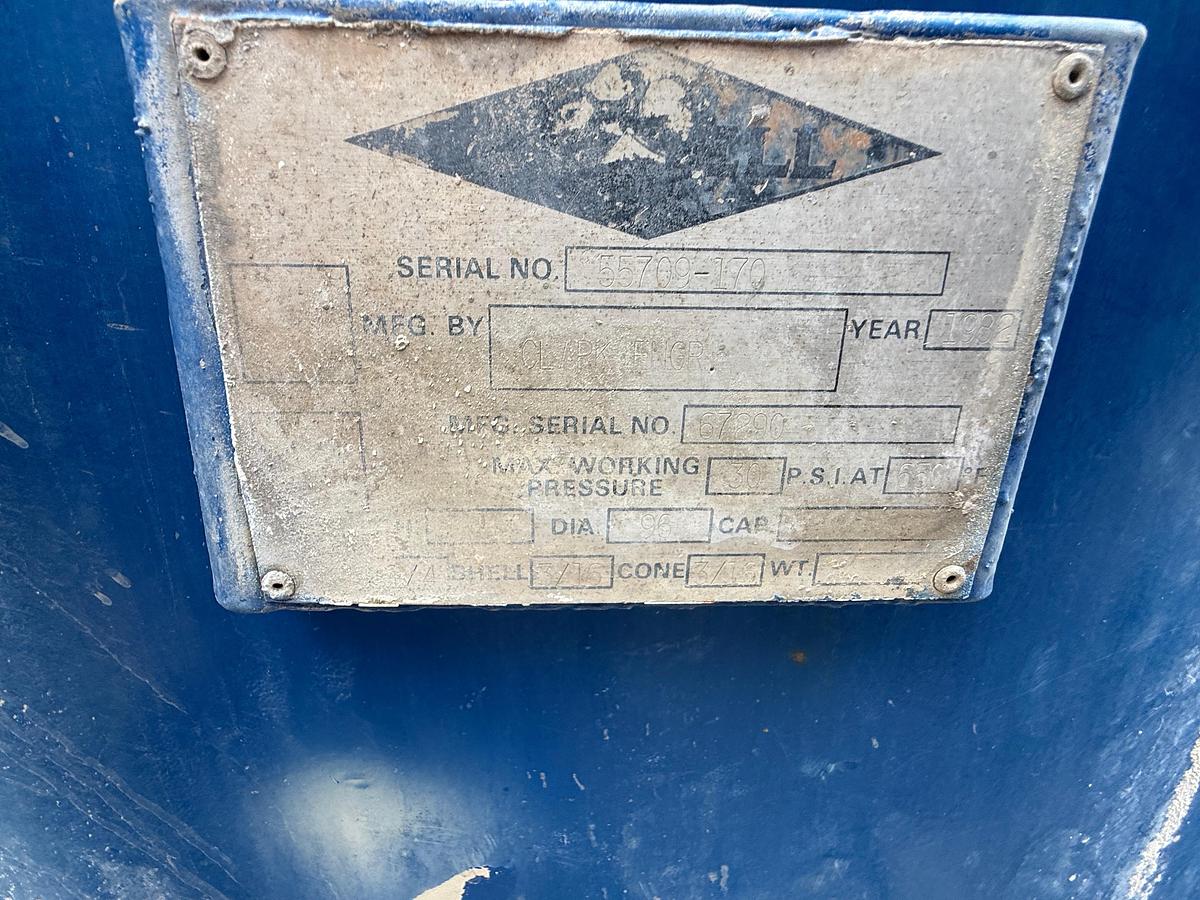 Used 1982 Clark 660 Cement Bulk Trailer