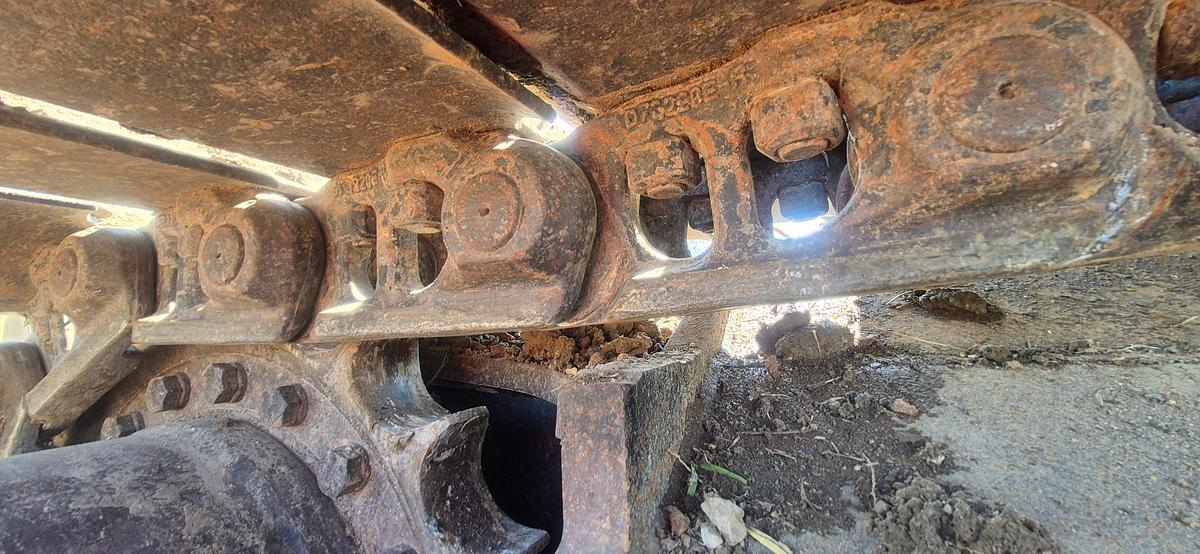 Used 2015 HitachiZaxis 160LC