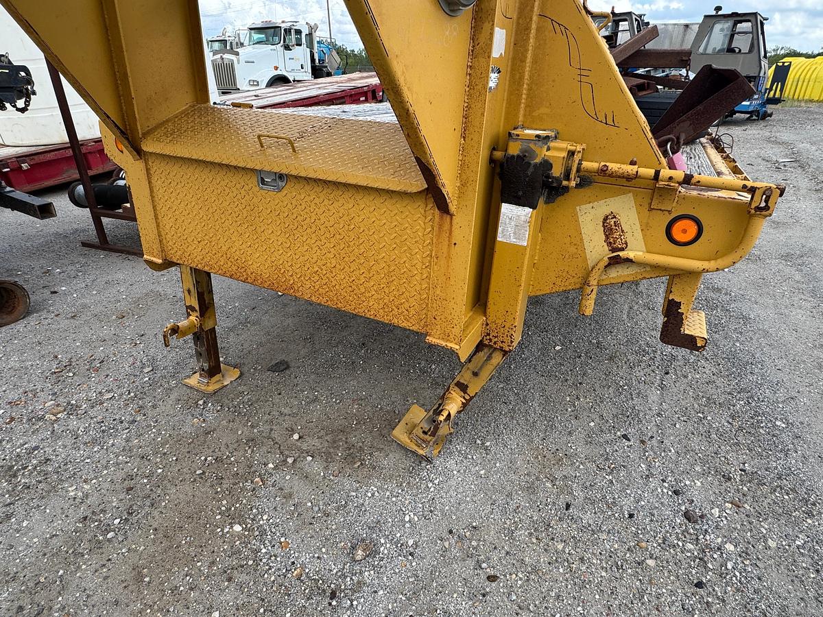 Used PJ Magnum Gooseneck Flatbed Trailer