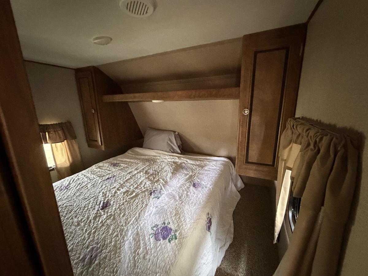 Used 2018 Longhorn Crossroads Bumper Pull Travel Trailer Bunkhouse