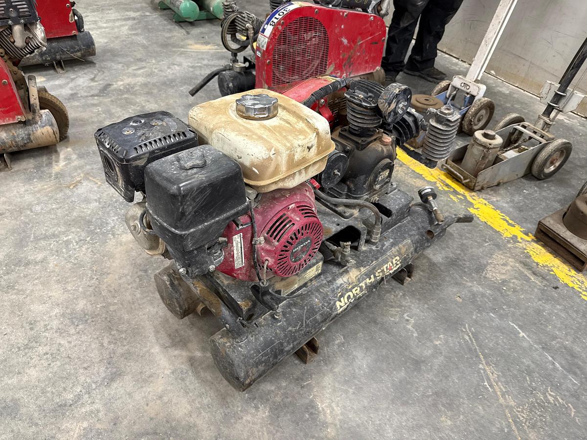 Used North Star 8 Gallon Air Compressor