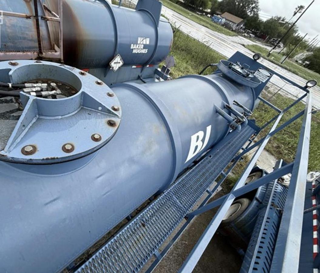 Used 2006 Worley Welding Works 4,100 Gallon 3-Comp Acid Transport Trailer
