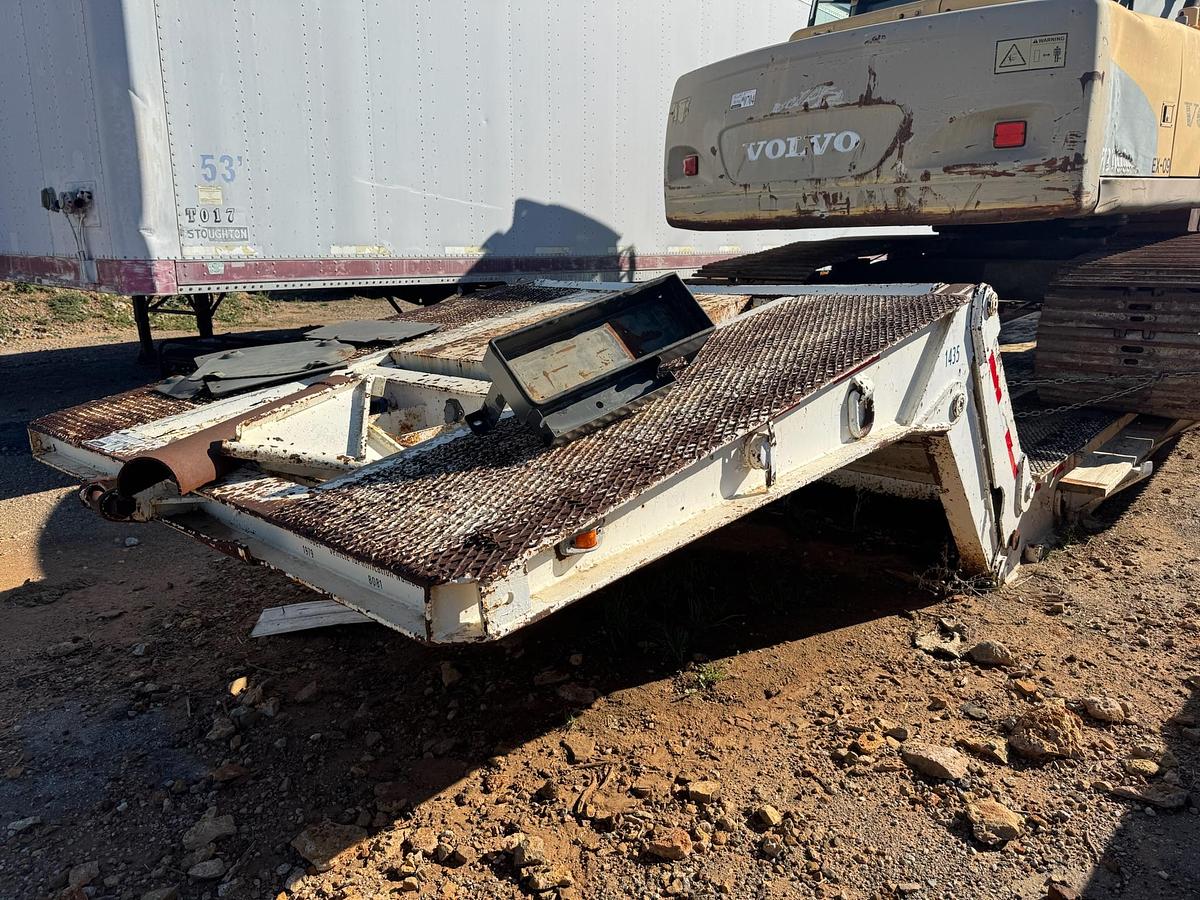 Used 1979 Gooseneck Lowboy Trailer
